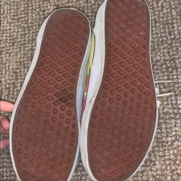 Vans - Picture 2 of 3